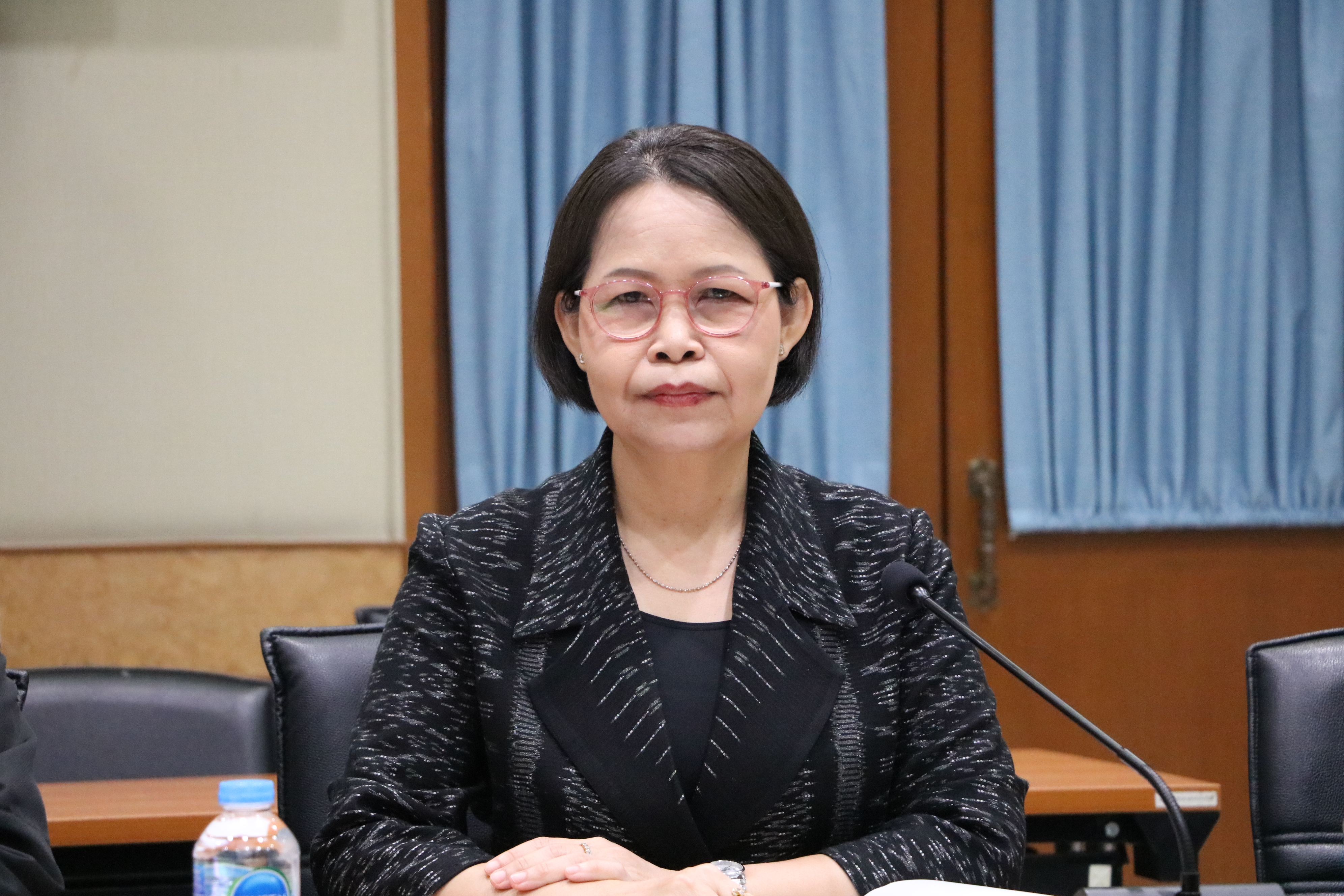 title - ส.ป.ก. ประชุมคณะกรรมการดำเนินการจัดพิธีประกาศเกียรติคุณผู้เกษียณอายุราชการ สำนักงานการปฏิรูปที่ดินเพื่อเกษตรกรรม ประจำปีงบประมาณ พ.ศ. 2569 ครั้งที่ 2/2569